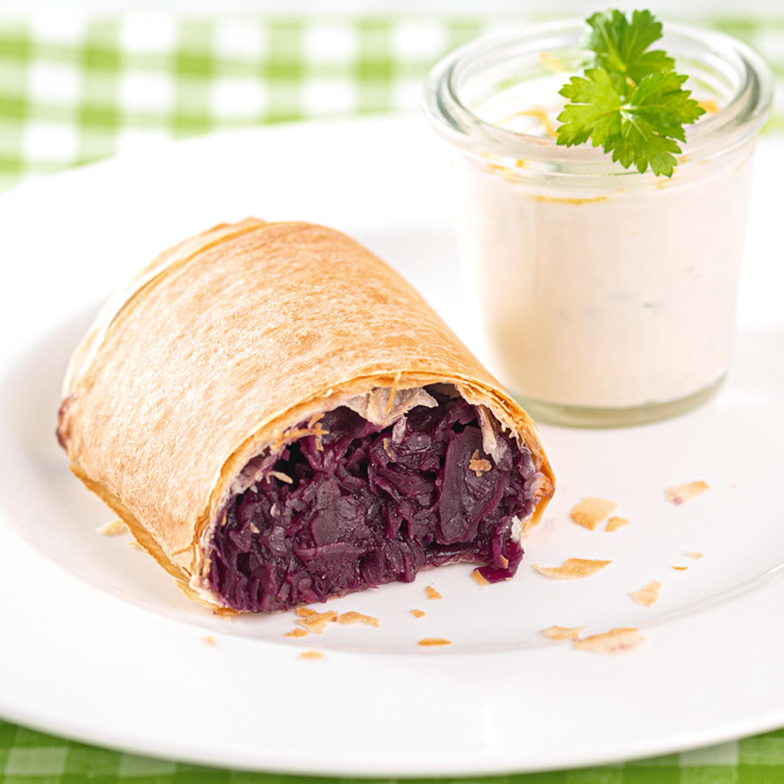 Red Cabbage Strudel | Efko