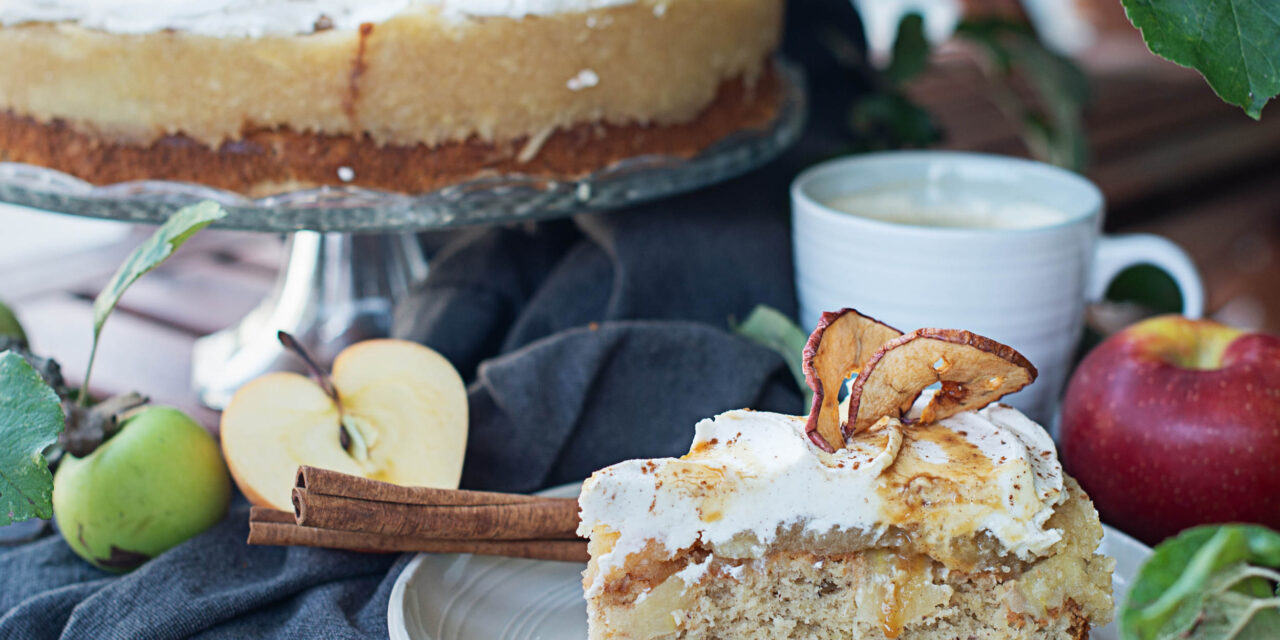 Apfelstrudel-Torte mit Zimtcreme