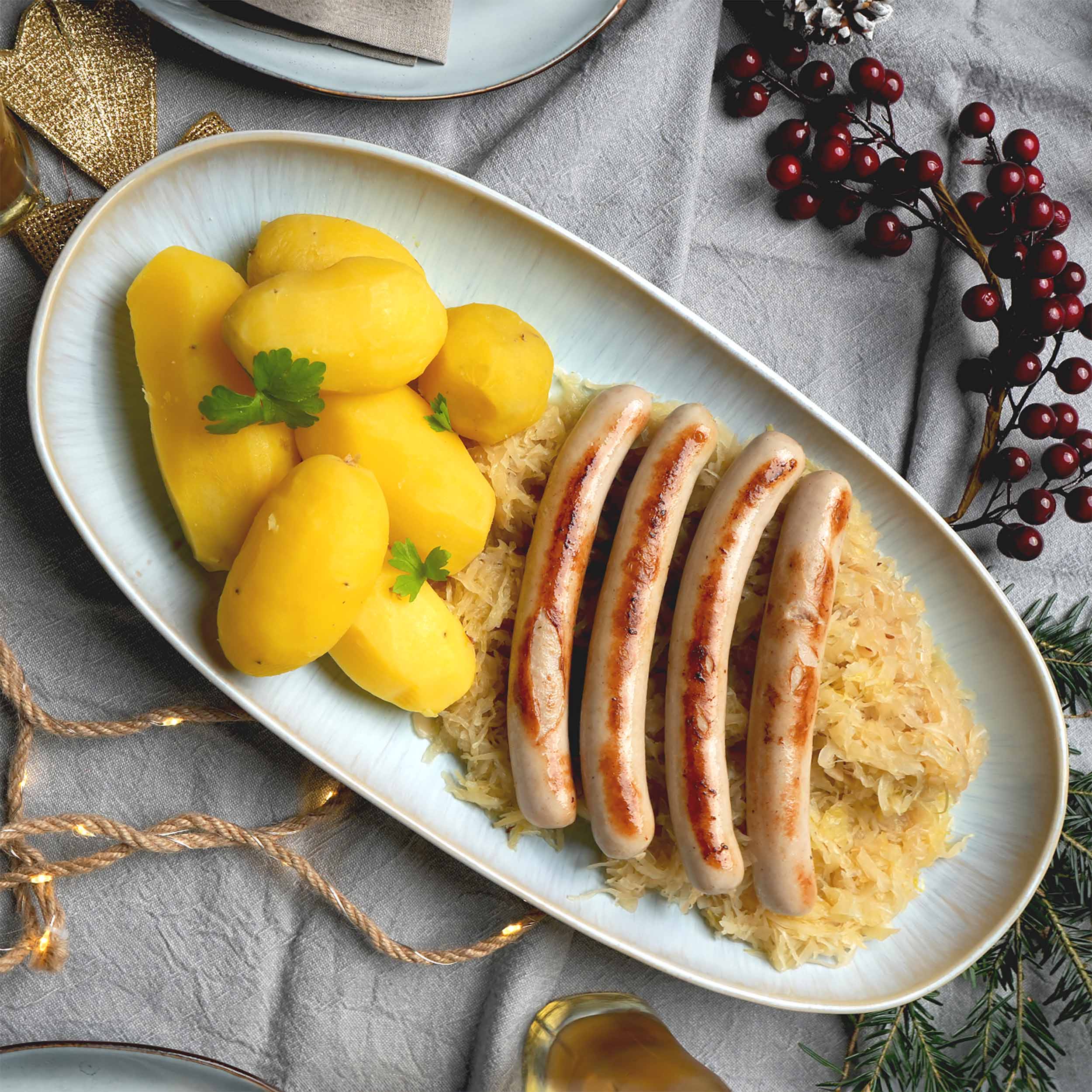 Bratwürstel mit Sauerkraut