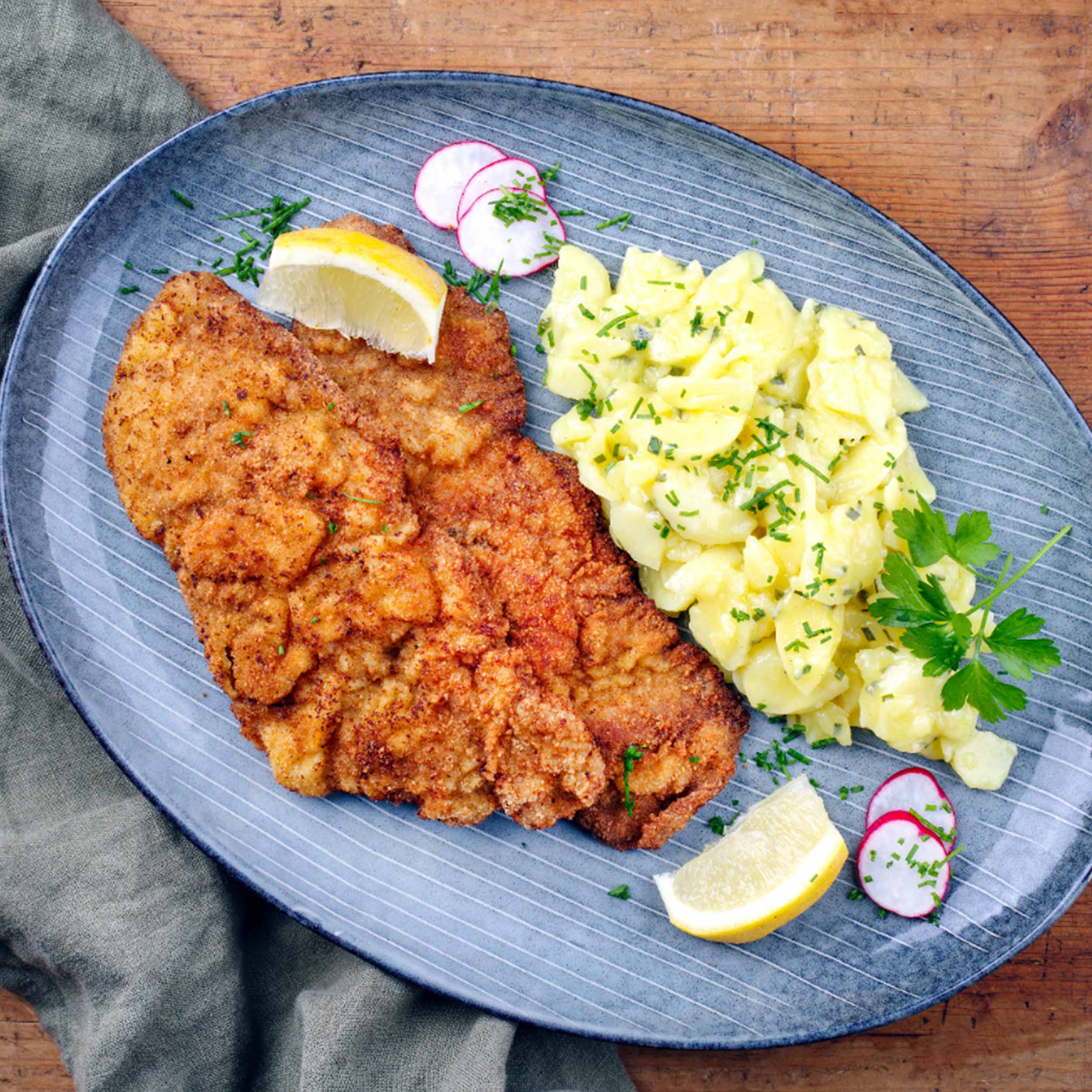 Schnitzel mit Kartoffelsalat